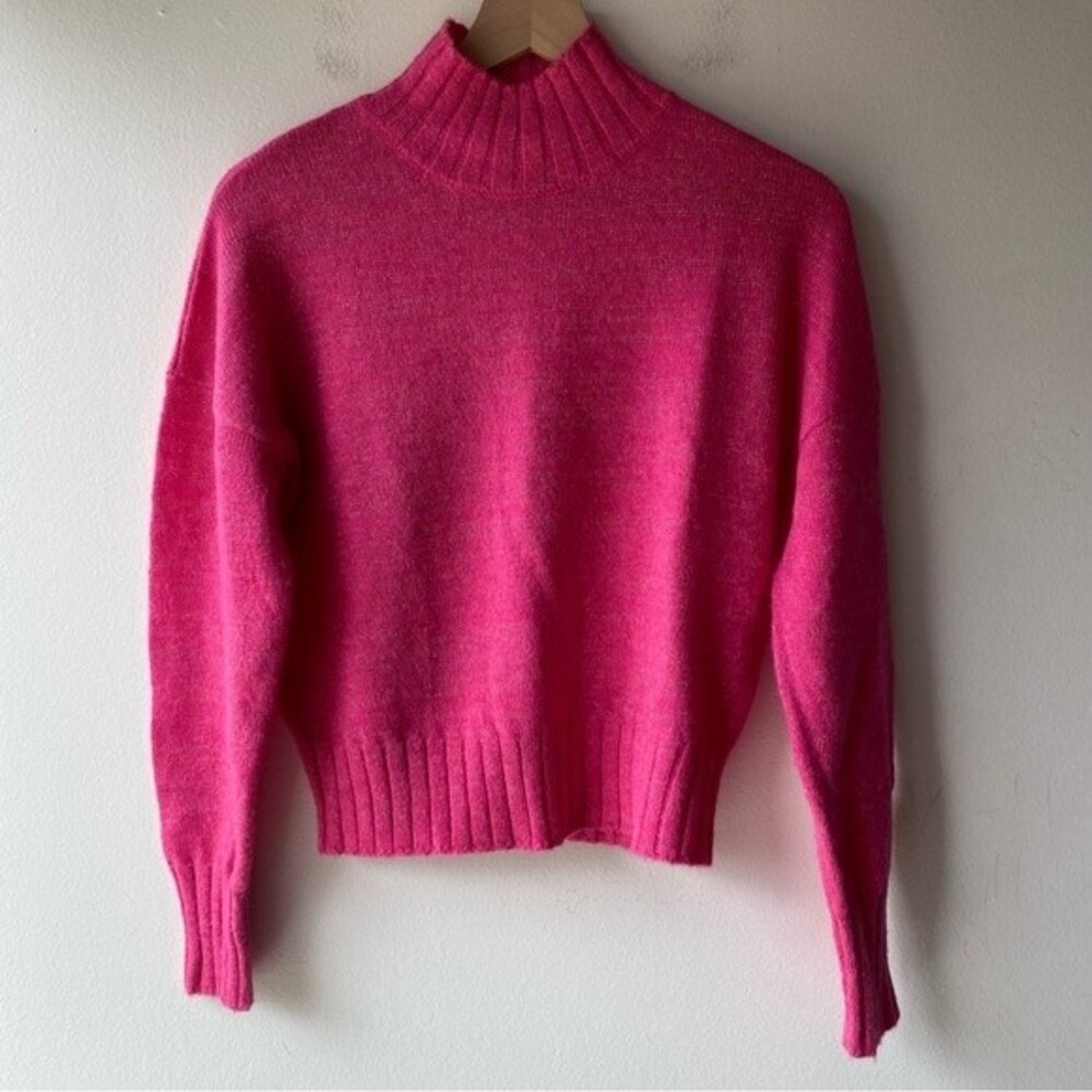 nsr bright pink mock neck long sleeve pullover sweater